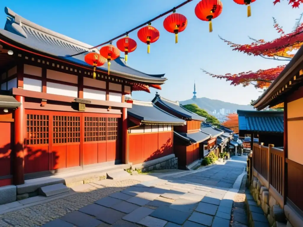 Barrios históricos de los samuráis: Callejón de piedra empedrado, casas de madera, faroles, un torii y visitantes en kimono bajo un cielo azul