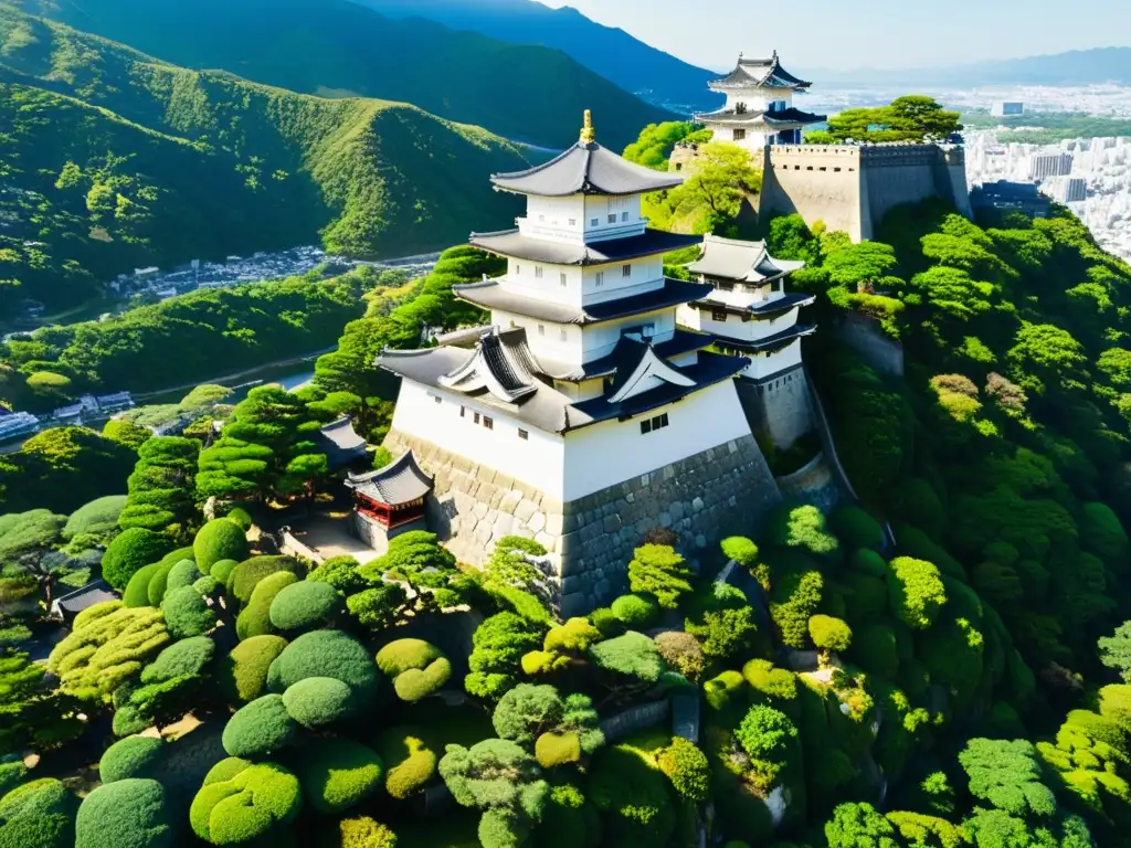 Vista aérea del imponente Castillo de Himeji en Japón, con detalles arquitectónicos y entorno natural